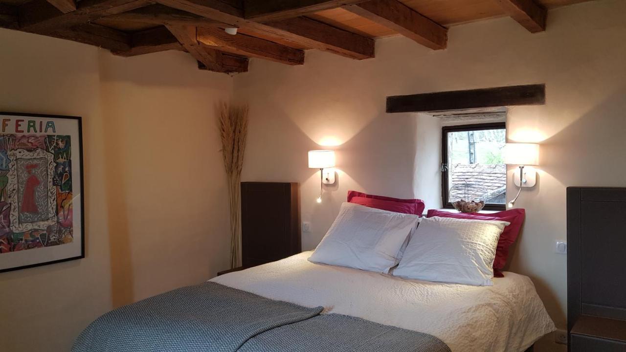 Les Peyronnies Villa Figeac Exterior photo